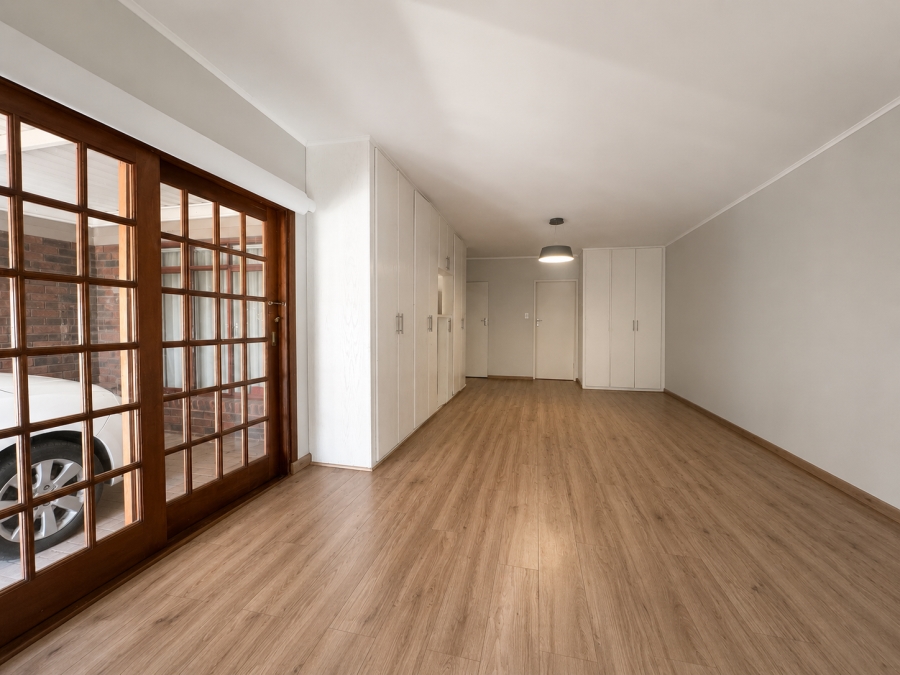 To Let 3 Bedroom Property for Rent in Flamwood North West